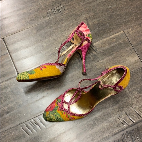 Dolce and Gabbana Floral heels - Picture 2 of 12